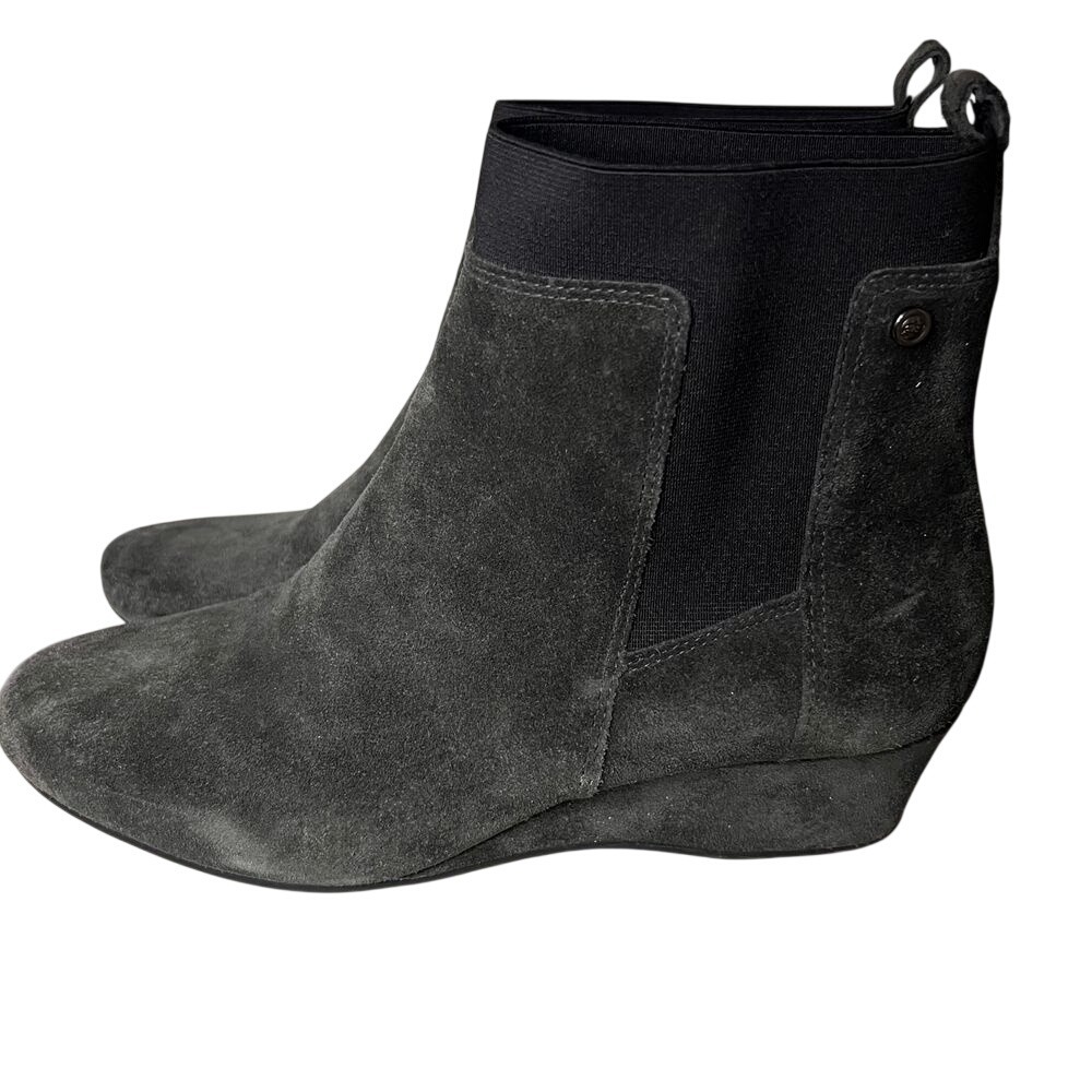 Nurture Ankle Boots Womens 10M Grey Suede Low Wedge Chelsea Pull On Comfort